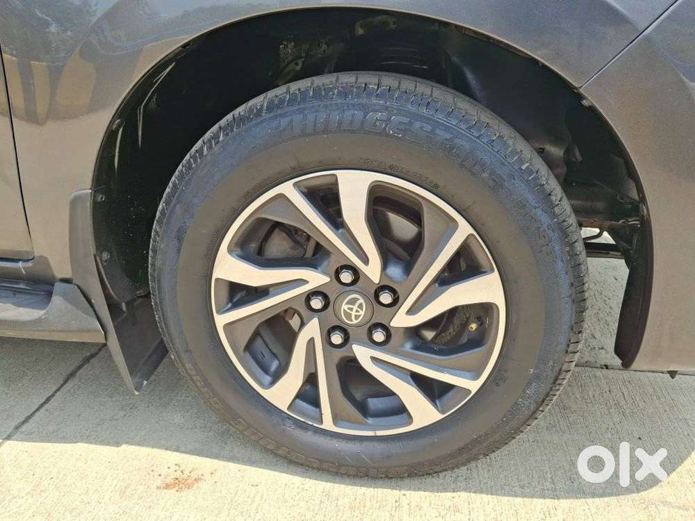 Toyota Innova Crysta 2.4 Gx Limited Edition At 7 Str, 2021, Diesel