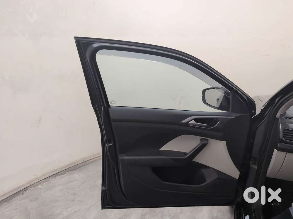 Volkswagen Taigun Topline 1.0 Tsi At (electric Seats), 2022, Petrol
