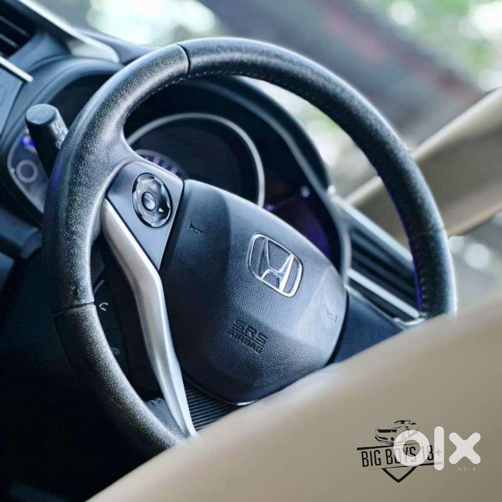 Honda Jazz V Automatic, 2016, Petrol