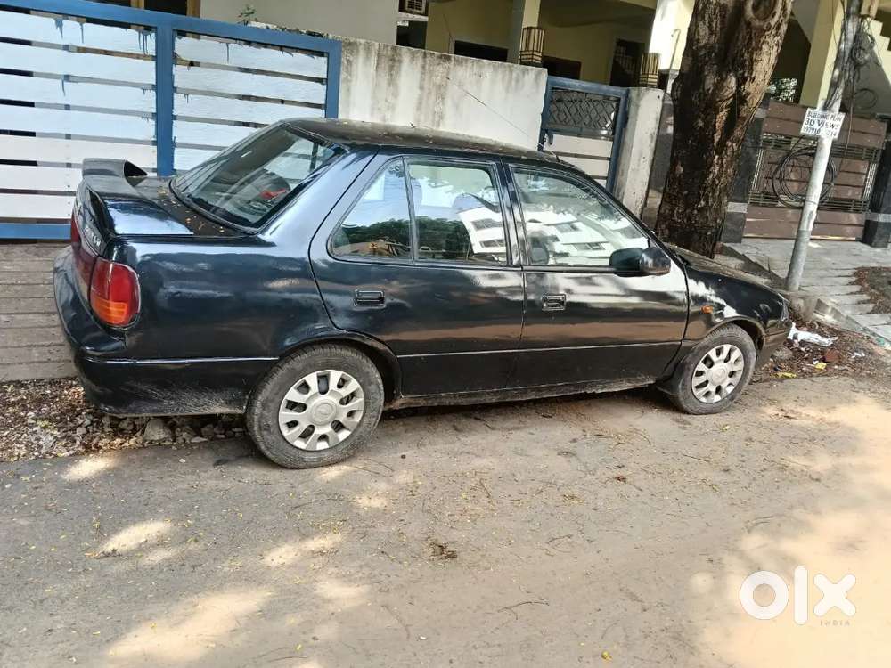 Maruti Suzuki Esteem 1999