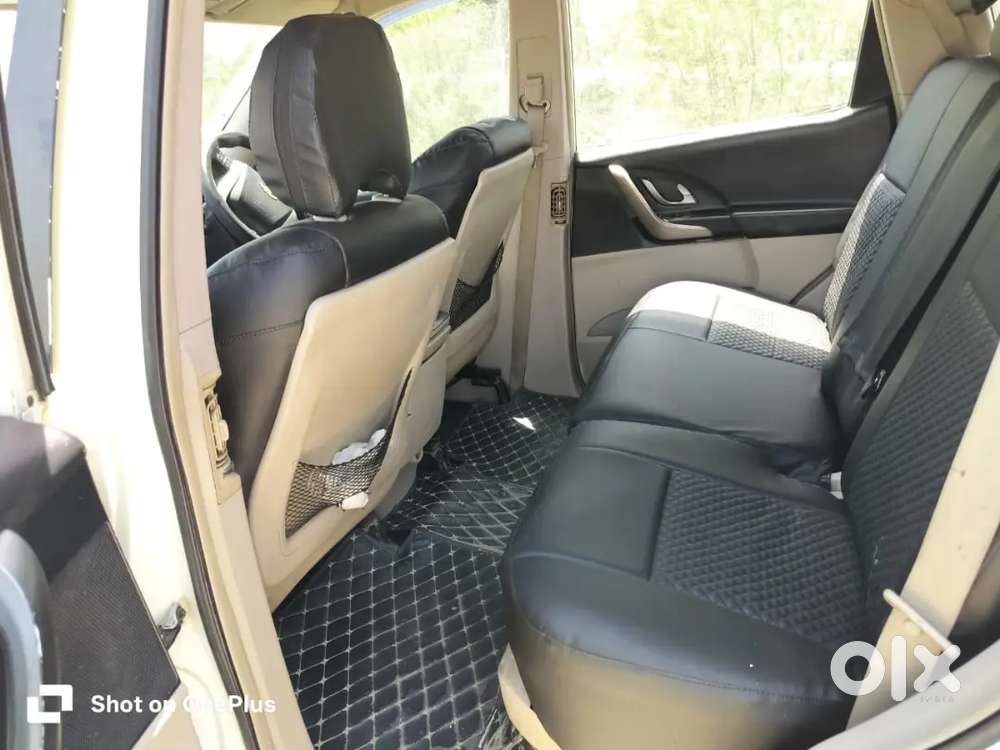 Mahindra Xuv500 2016 Diesel 92000 Km Driven