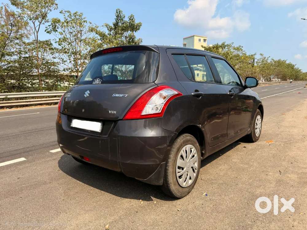 Maruti Suzuki Swift 2016 Diesel 72000 Km Driven