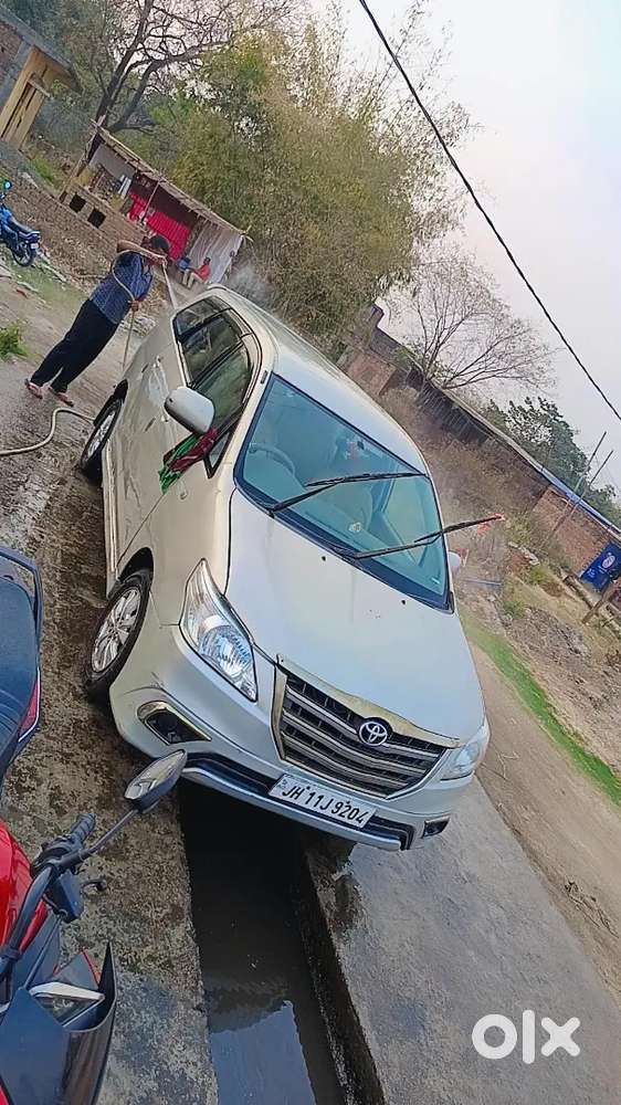 Toyota Innova 2013 Diesel 115000 Km Driven