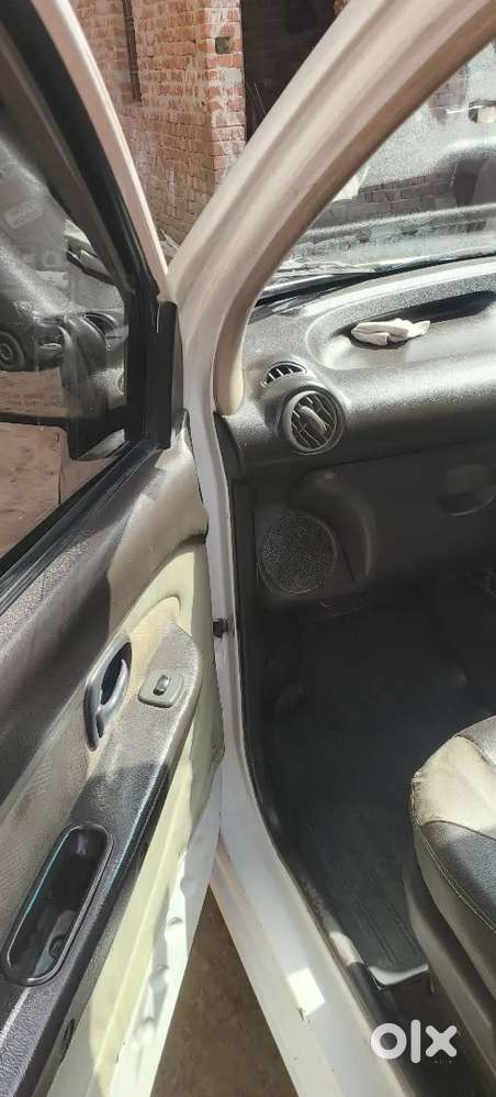 Hyundai Santro Xing 2012