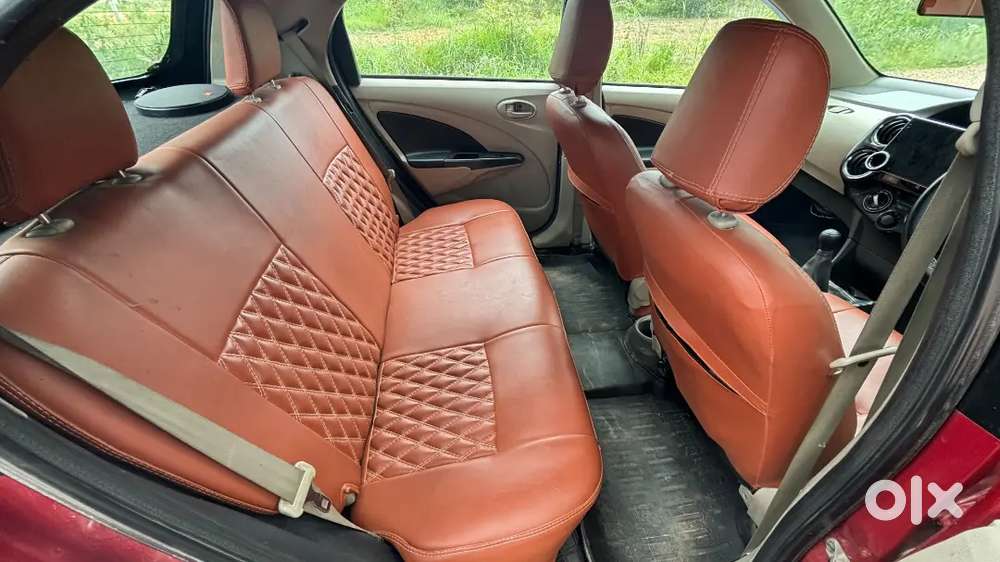 Toyota Etios Liva J 2016