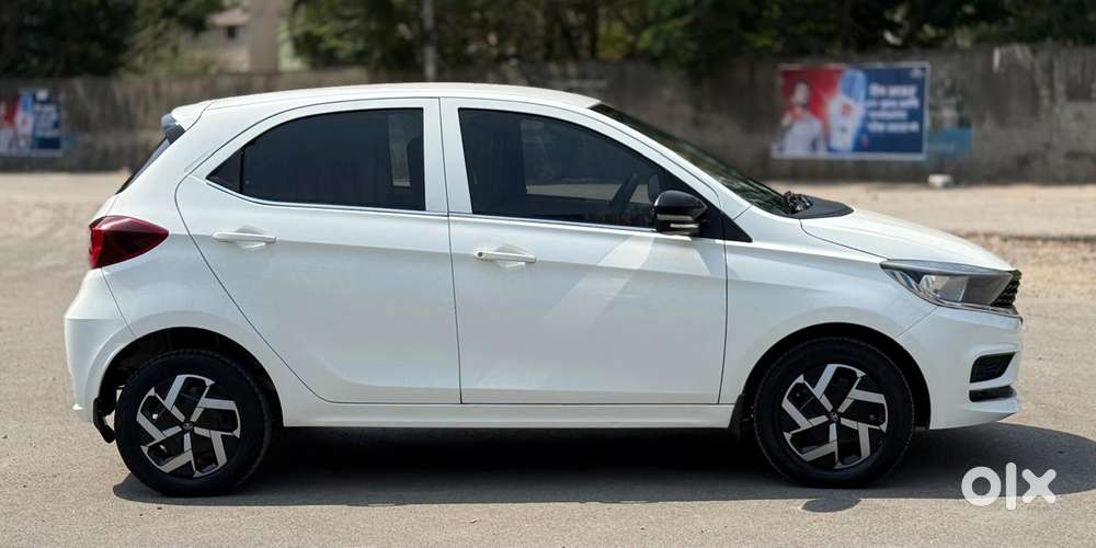 Tata Tigor 1.2 Revotron Xt, 2022, Petrol