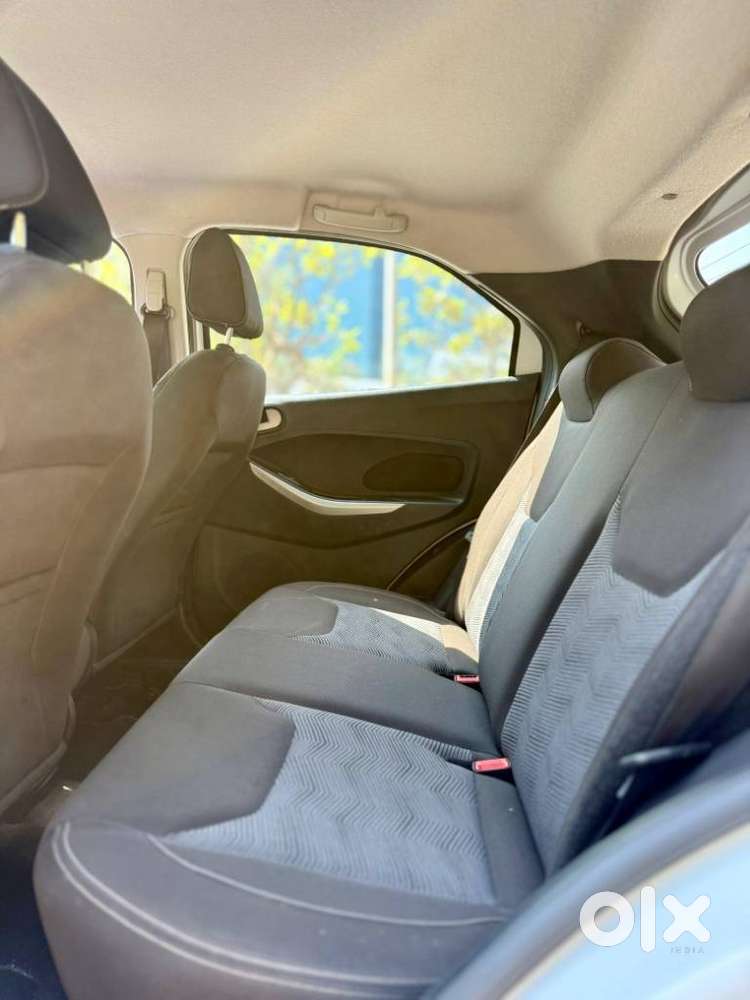 Ford Figo, 2016, Petrol