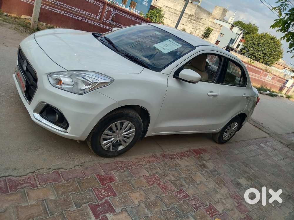 Maruti Suzuki Dzire 1.2 Vxi, 2023, Petrol