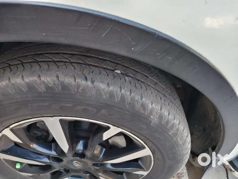Xuv500 W11 Fwd Topend Vehicle