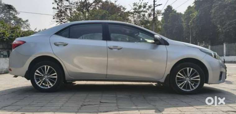 Toyota Corolla Altis 2013-2017 Vl At, 2016, Petrol