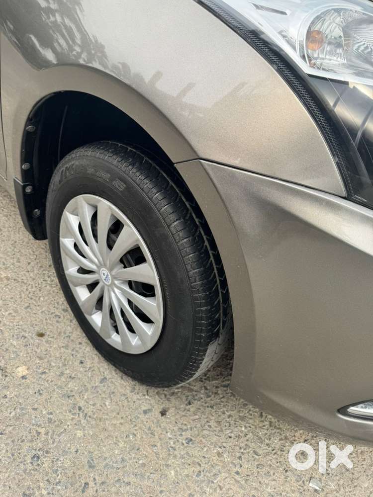 Maruti Suzuki Swift Dzire Vxi Optional, 2017, Petrol