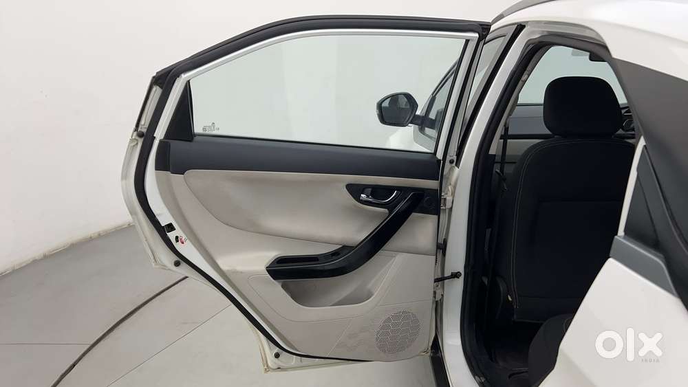 Tata Nexon 1.2 Revotron Xz Plus, 2021, Petrol