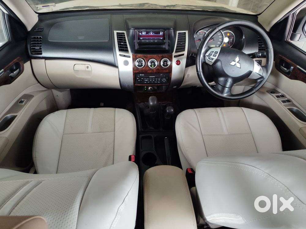 Mitsubishi Pajero Sport 2.5 Manual, 2012, Diesel