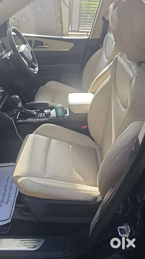 Mahindra Xuv700 2025 Petrol 5000 Km Driven