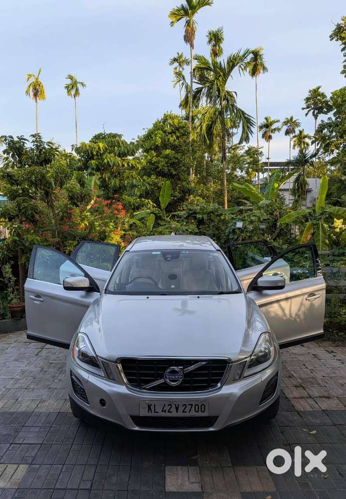 Volvo Xc60, Metalic Silver, 2012 D3, Diesel Automatic, Good Condition
