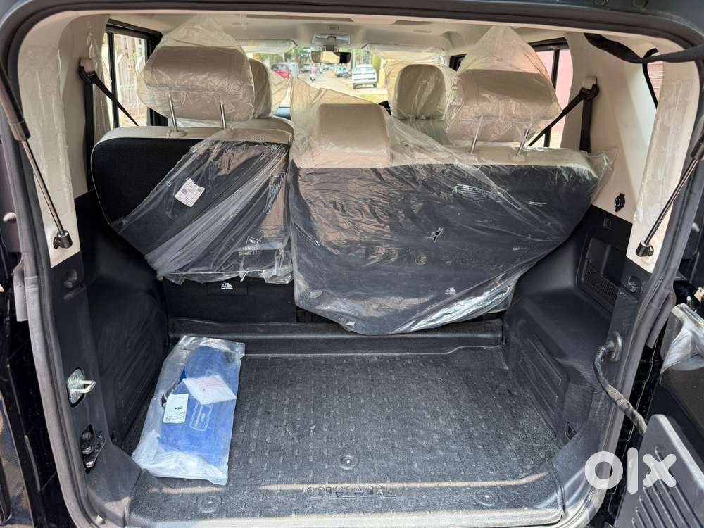 Mahindra Thar Roxx Mx5 Diesel Mt 2wd, 2025, Diesel