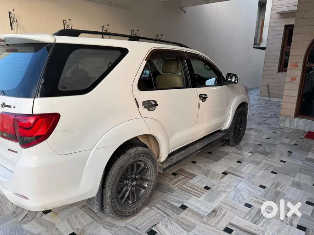 Toyota Fortuner 2015 Diesel Well Maintained