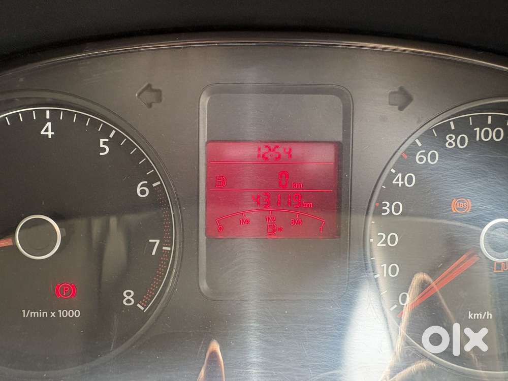 Volkswagen Polo Petrol Highline 1.2l, 2012, Petrol
