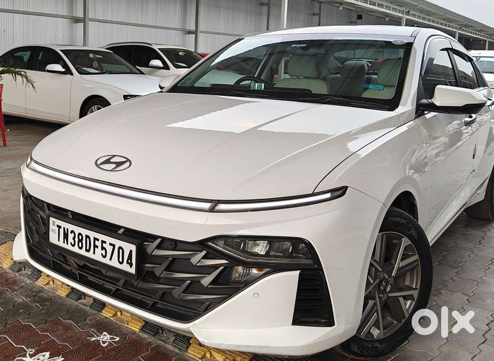Hyundai Verna 1.5 Sx (o) Petrol Mt, 2023, Petrol