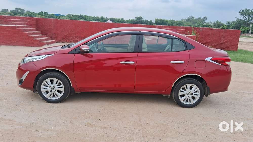 Toyota Yaris Vx Cvt, 2019, Petrol