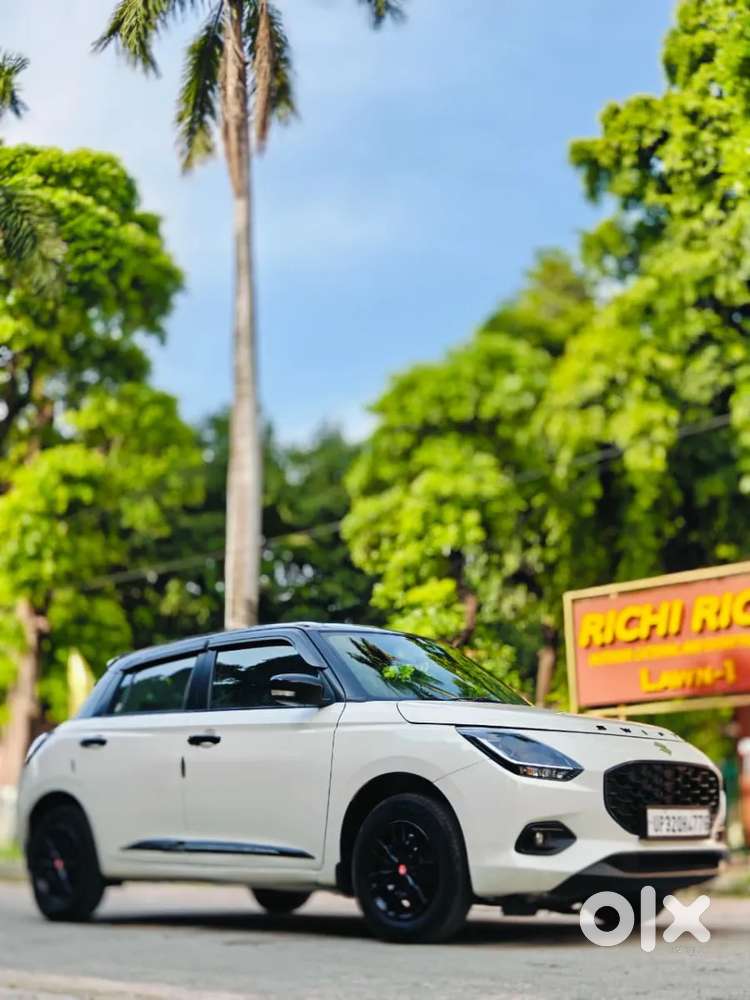 Maruti Suzuki Swift Vxi, 2025, Petrol