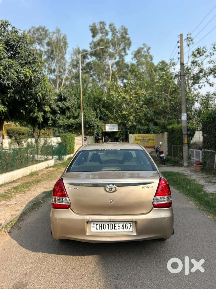Toyota Etios, 2011, Petrol