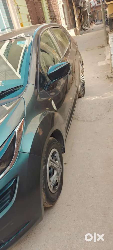 Tata Altroz 1.2 Xe 2021 Petrol+cng