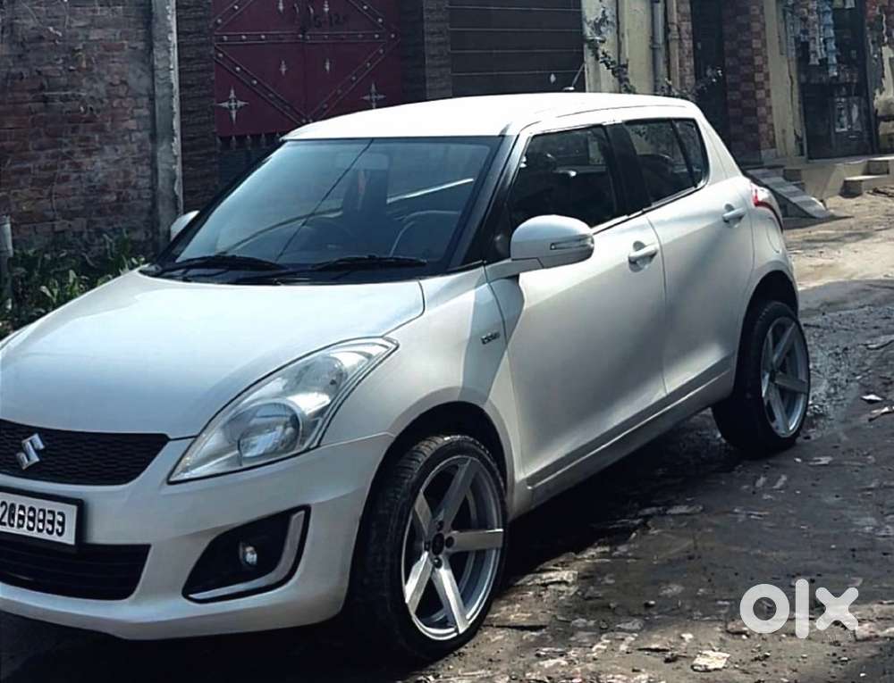 Maruti Suzuki Swift 2015 Diesel 64000 Km Driven