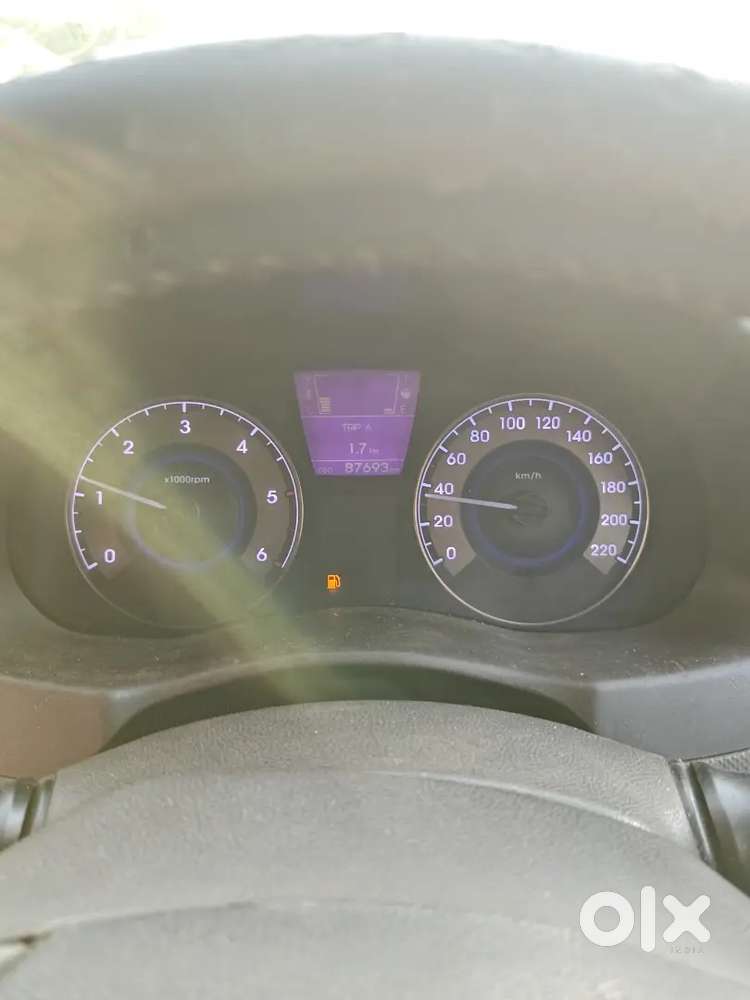 Hyundai Verna Fluidic 2012