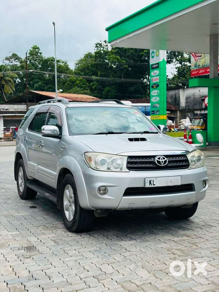 Toyota Fortuner 3.0 4x4 Manual, 2010, Diesel
