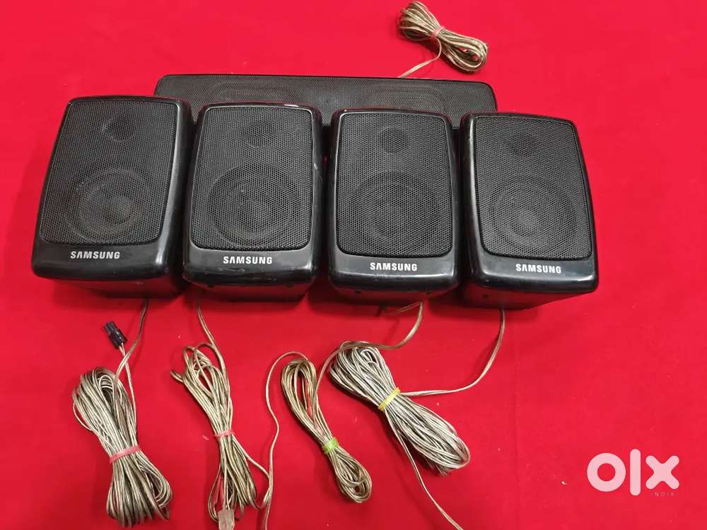 Samsung  Box With 5 speakers Fix price 1500rs Read Description