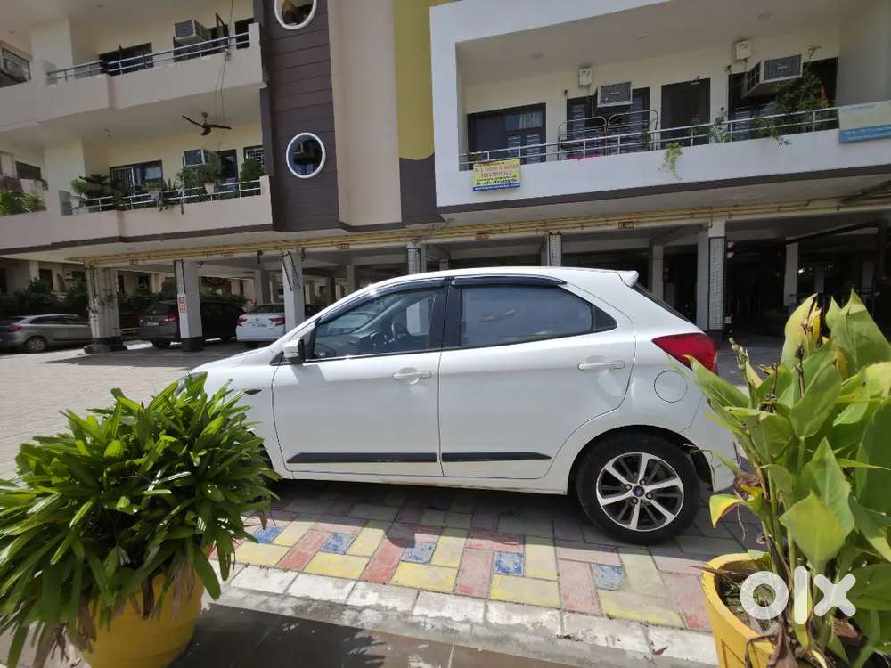 Ford Figo 1.2l Titanium + At (top Model)