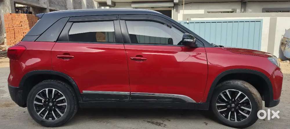 Maruti Suzuki Brezza Zxi Plus Petrol + Cng