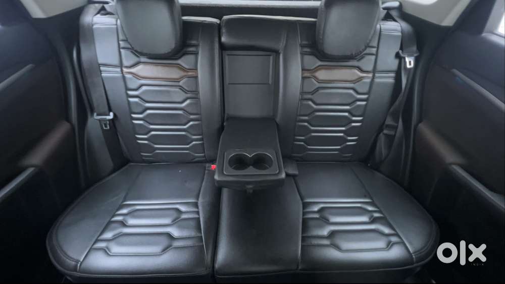 Maruti Suzuki Brezza 1.5 Zxi At Smart Hybrid Dual Tone, 2023, Petrol