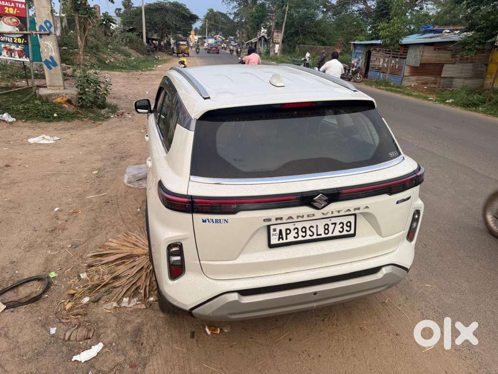Maruti Suzuki Grand Vitara 2023 Petrol 26000 Km Driven