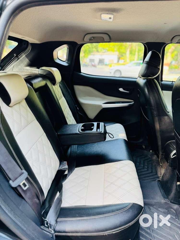 Nissan Magnite 1.0 Xv, 2022, Petrol