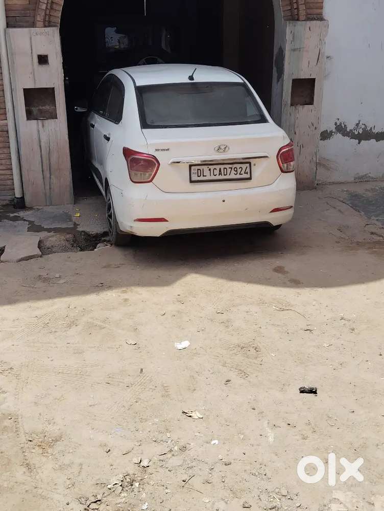Hyundai Xcent 2016 Diesel Well Maintained