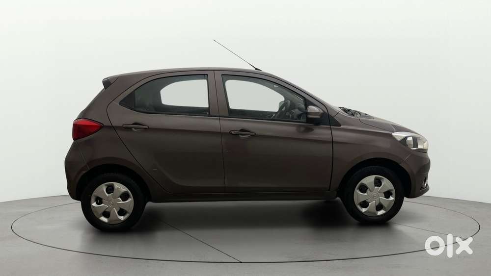 Tata Tiago 1.2 Revotron Xz, 2016, Petrol