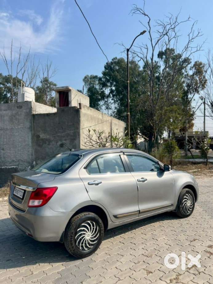 Maruti Suzuki Dzire, 2022, Petrol