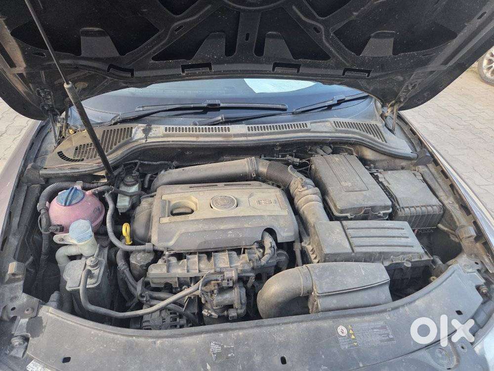 Skoda Superb 2013-2015 Elegance 1.8 Tsi Mt, 2014, Petrol