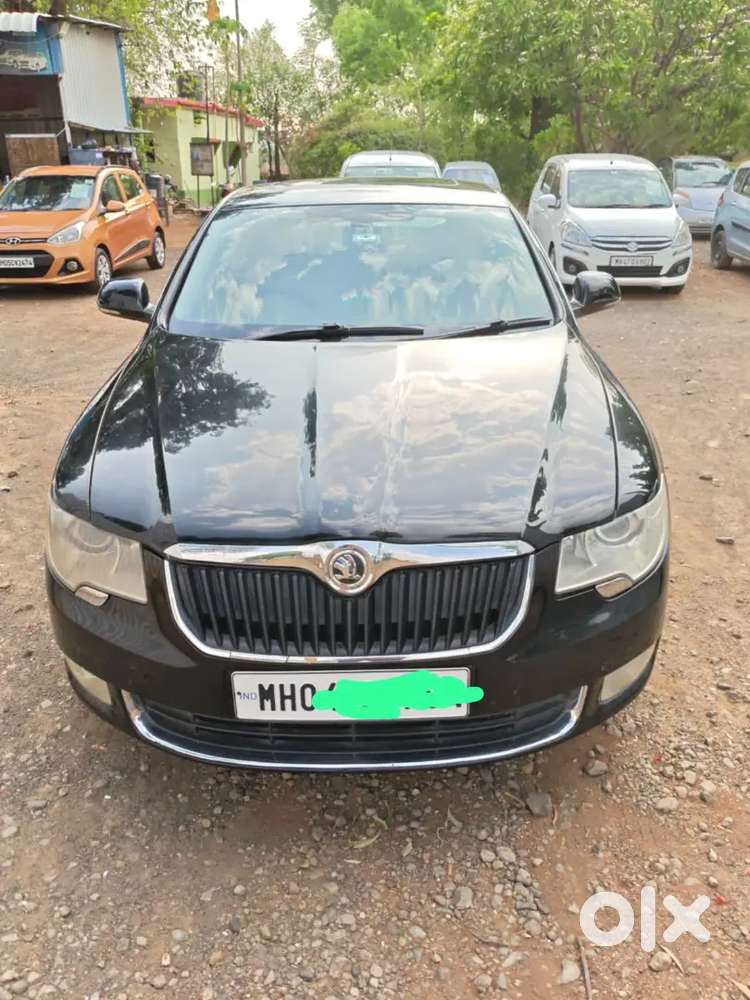 Skoda Superb Elegance 2.0 At , Button Start , Sunroof