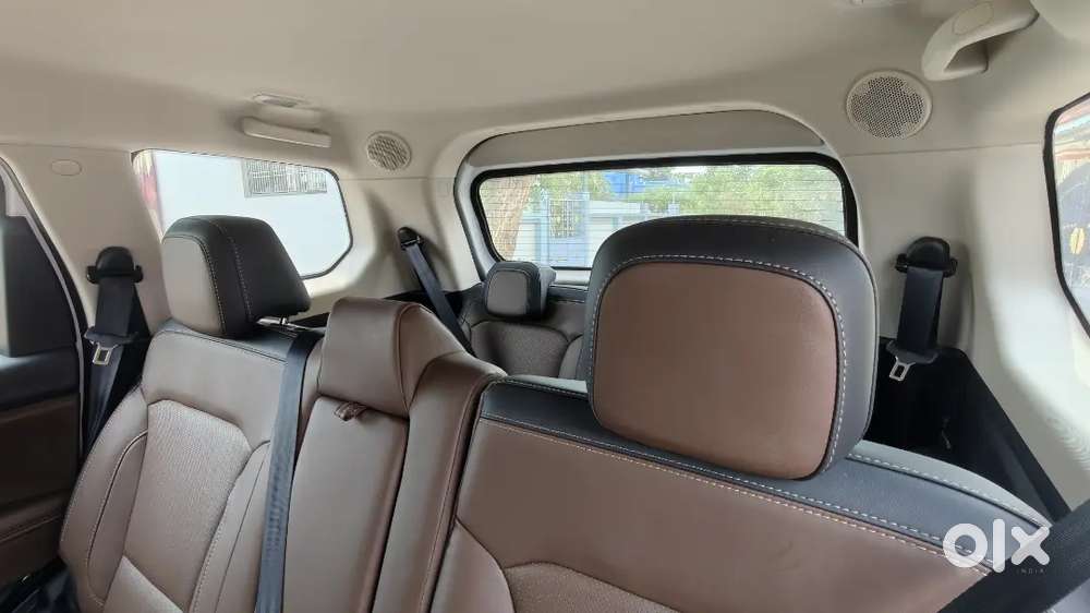 Pristine 2025 Mahindra Scorpio-n Z8t Diesel At  5,000 Km  White