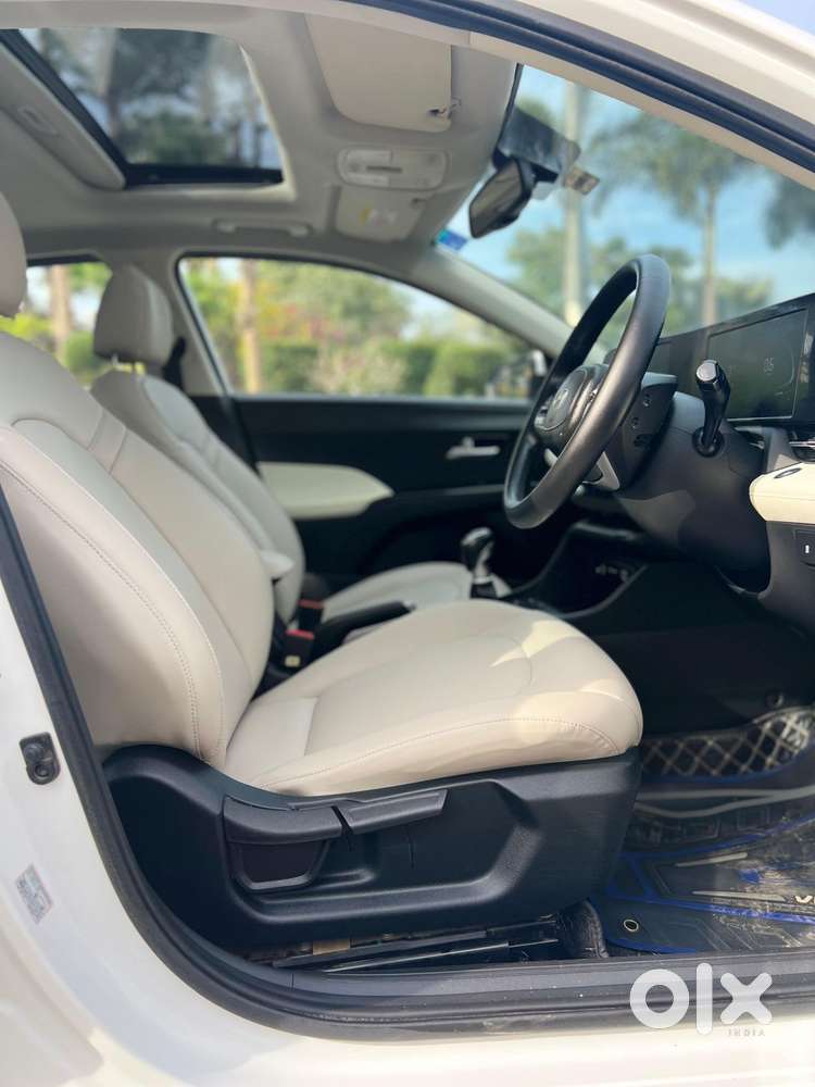 Hyundai Verna, 2023, Petrol