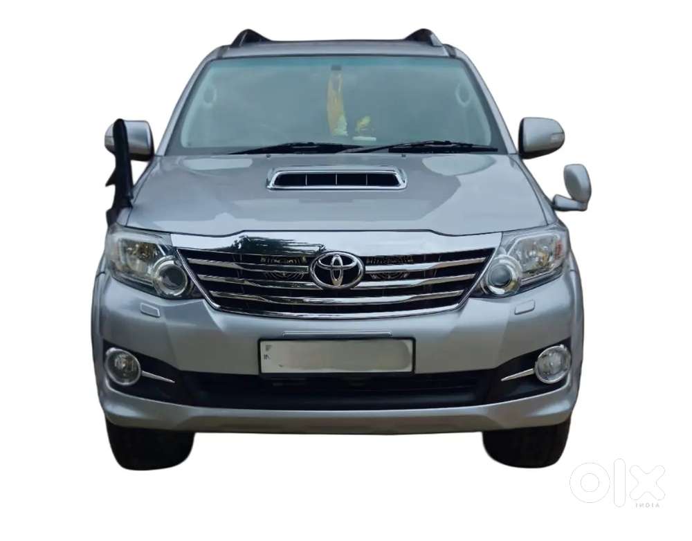Toyota Fortuner 2015