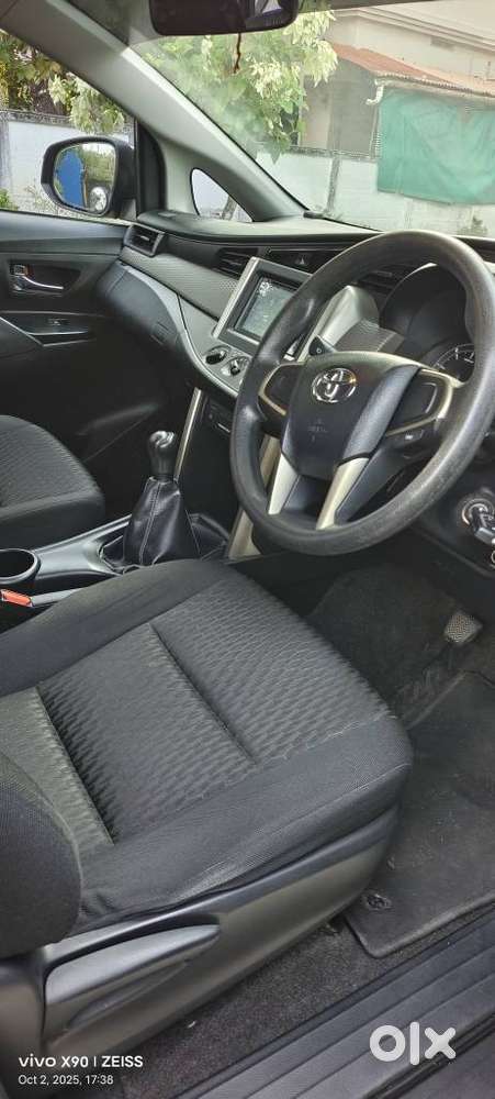 Toyota Innova Crysta 2.4 G Mt, 2017, Diesel