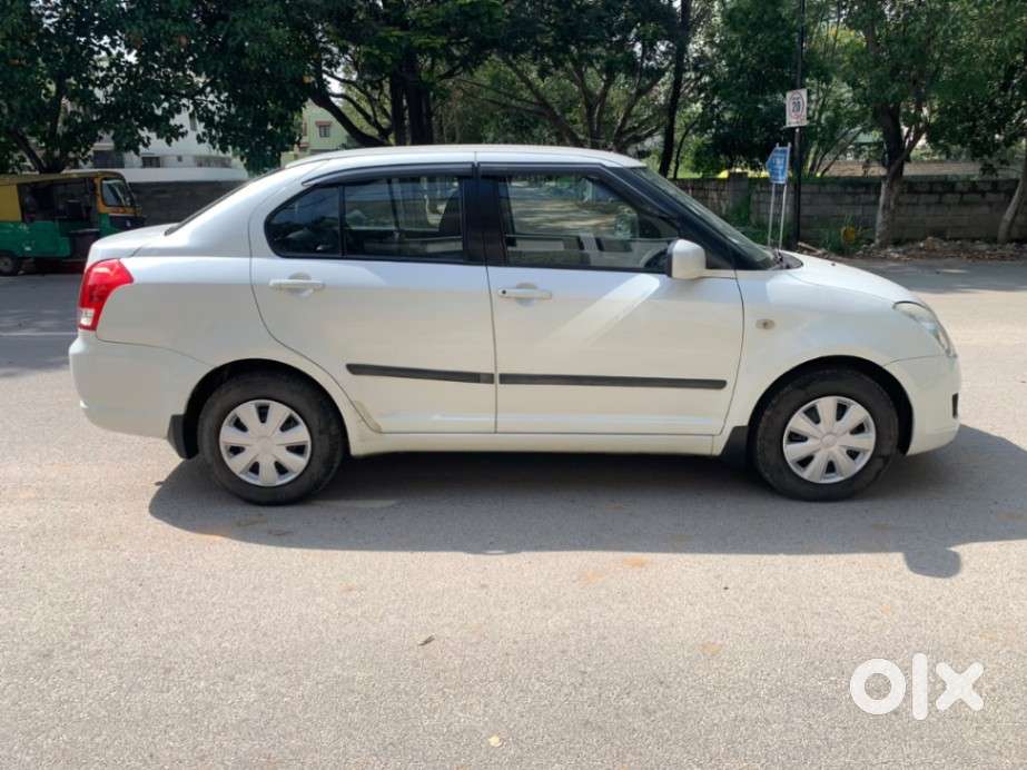Maruti Suzuki Swift Dzire 1.2 Vxi Bsiv, 2011, Petrol