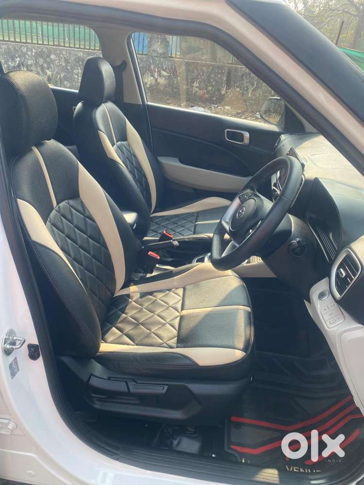 Hyundai Venue Sx Mt, 2024, Petrol