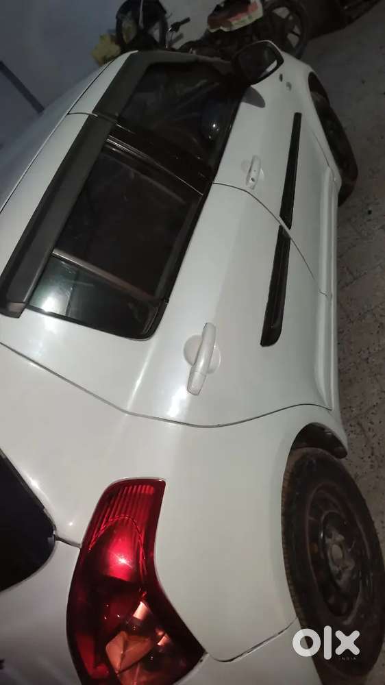 Maruti Suzuki Swift 2010 Diesel Vdi