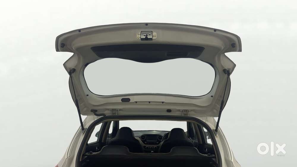 Hyundai Grand I10 [2017-2020] 1.2 Kappa Vtvt Sportz At, 2018, Petrol