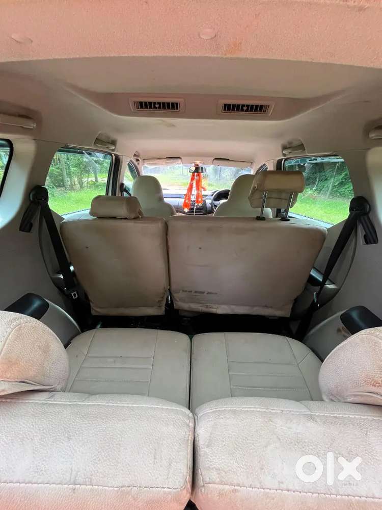 Single Hand Driving By Father